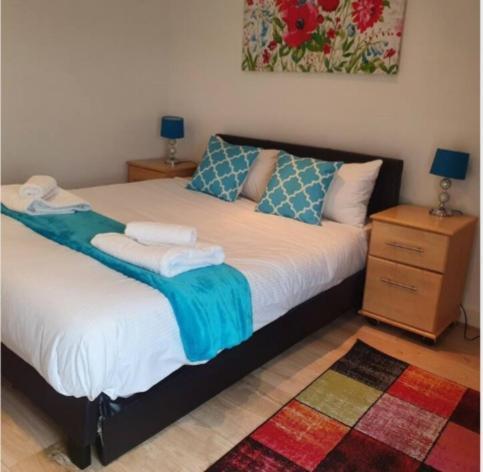 Lovely Waterfront Flat Canary Wharf Excel Centre Apartman London Kültér fotó